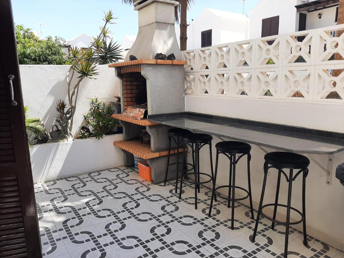 Apartamentos Playa Honda Mácher Екстериор снимка